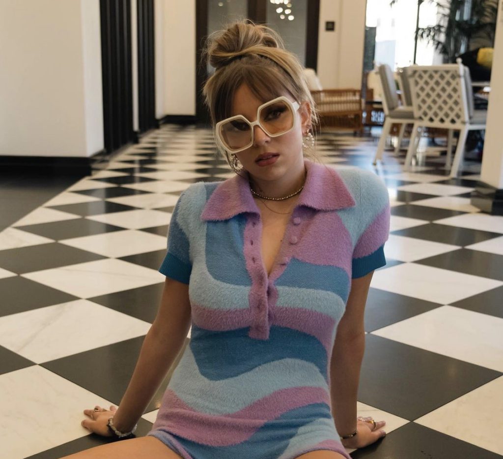 Lexy Silverstein stays sustainable in fashion by thrifting and renting her clothing.