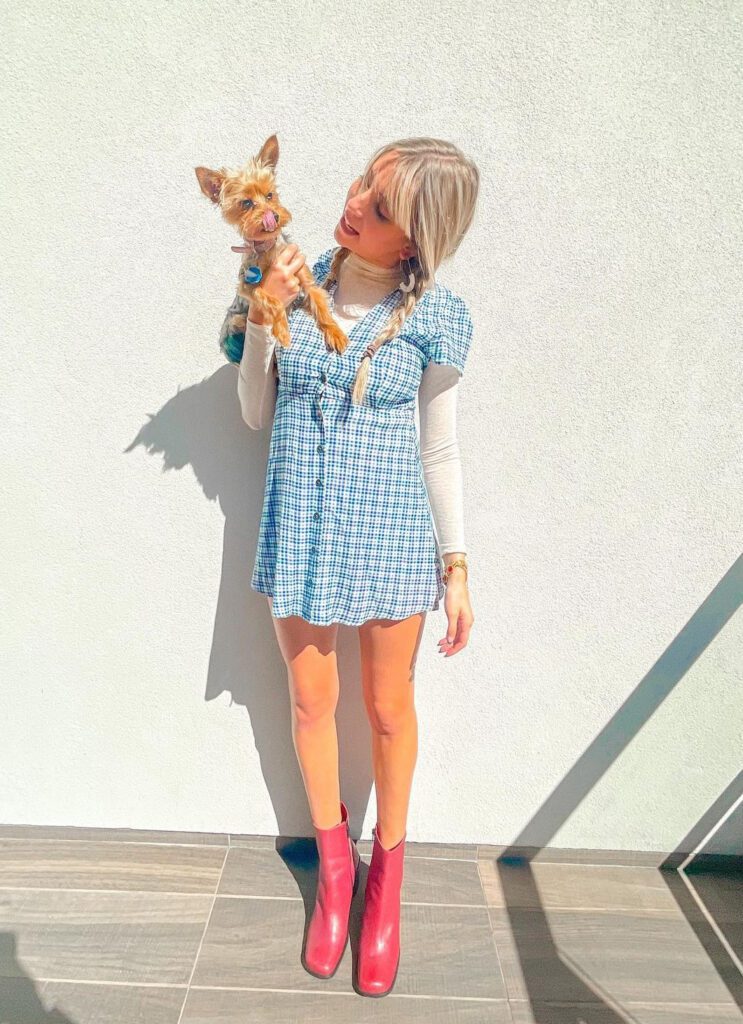 Lexy Silverstein as Dorothy from the Wizard of Oz for Halloween