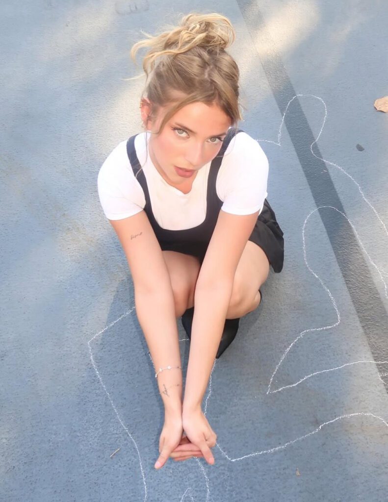 Lexy Silverstein, Sustainable Fashion Advocate